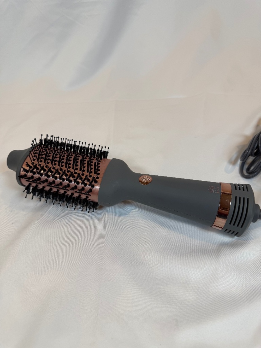 Hairitage Ceramic Volumizing Blow Dryer Brush Gray Rose Gold